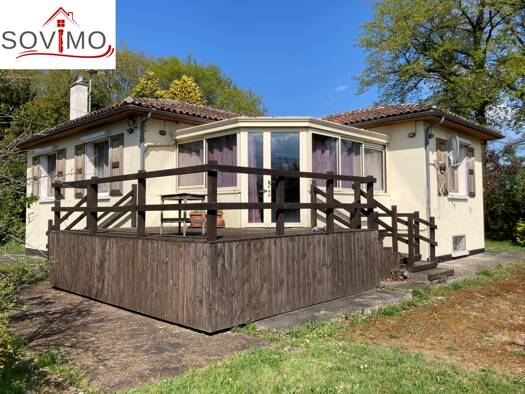 Maison de plain-pied à vendre 132 800 € 4 pièces 2 chambres 125 m² 6 787 m² de terrain Lessac 16500