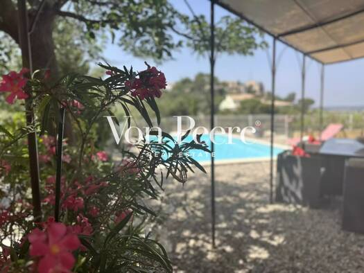 Maison à vendre 699 000 € 6 pièces 4 chambres 160 m² 1 592 m² de terrain Charbonnières-Montagnié Villeneuve-Lès-Avignon 30400