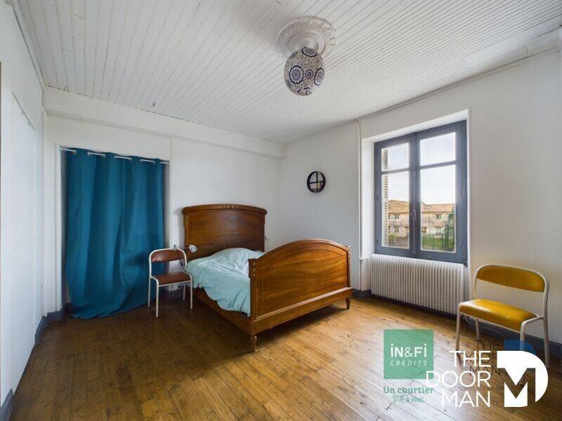 Maison à vendre, 158m², LUSIGNAN