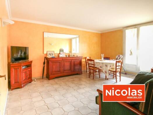 Appartement à vendre 195 000 € 5 pièces 4 chambres 93 m² Chilly-Mazarin 91380