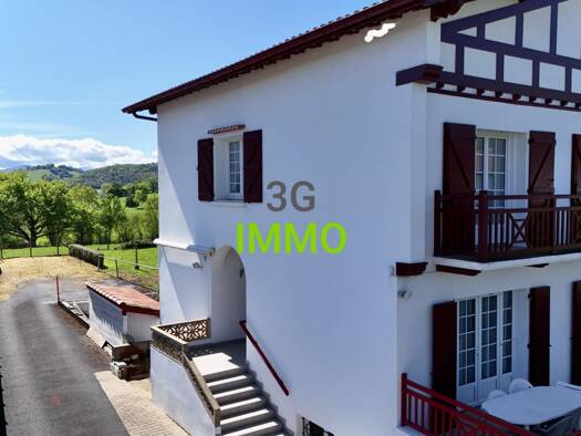 Maison jumelée à vendre 238 000 € 6 pièces 4 chambres 136 m² 440 m² de terrain Larceveau-Arros-Cibits 64120