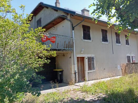 Maison à vendre 158 360 € 5 pièces 2 chambres 158 m² 1 250 m² de terrain Plateau d Hauteville 01110