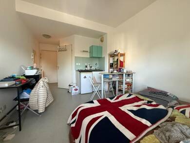 Appartement à vendre 70 000 € 2 pièces 1 chambre 21 m² Dernier étage, Étage 3/3 Argonne Sud-Jean Zay Orléans 45000