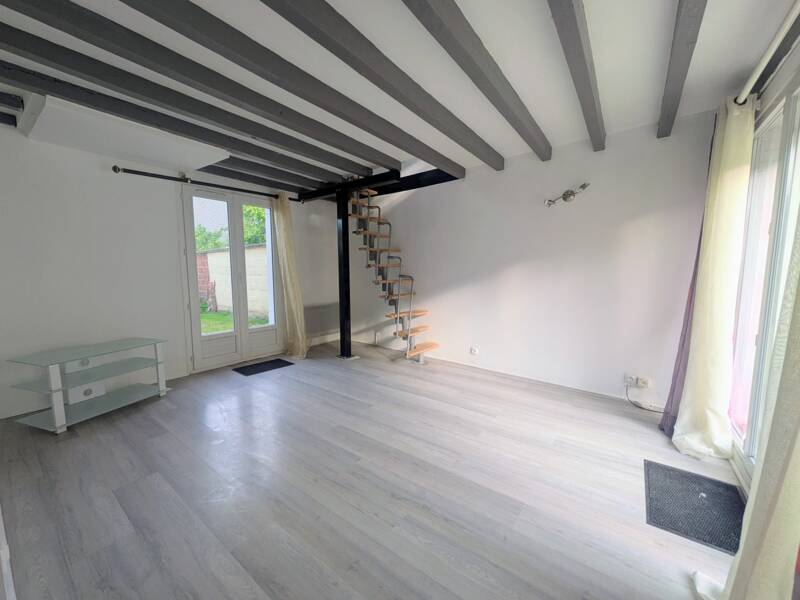 Maison à louer, 53m², CHALETTE SUR LOING