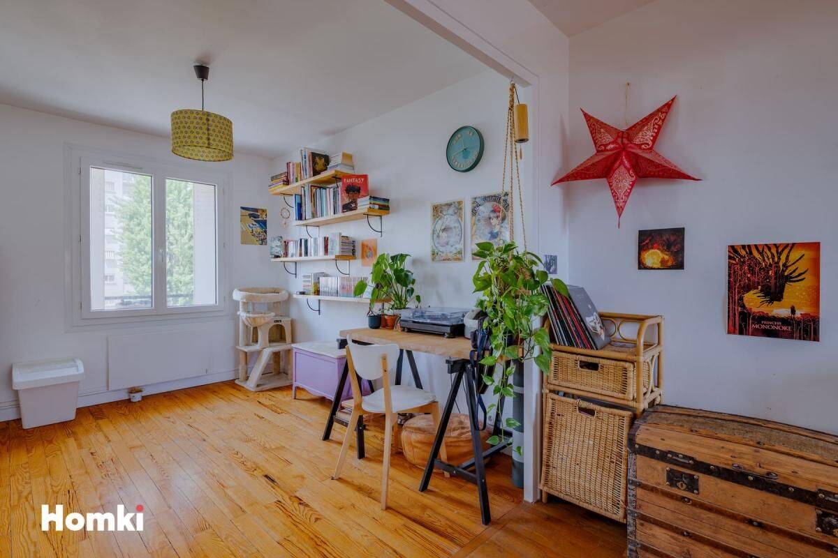 T3 (poss T4) de 68 m2 - Balcon - Cave - Gratte-Ciel — 4