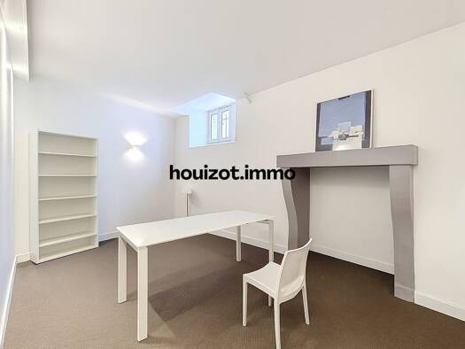 Espace bureau à louer 619 € 16 m² de bureaux Lorient-Saint Brieuc Rennes 35000