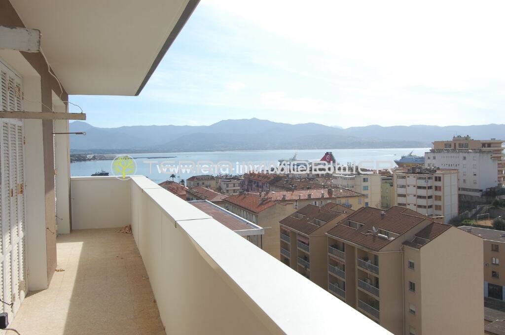 Maison à louer, 84m², AJACCIO