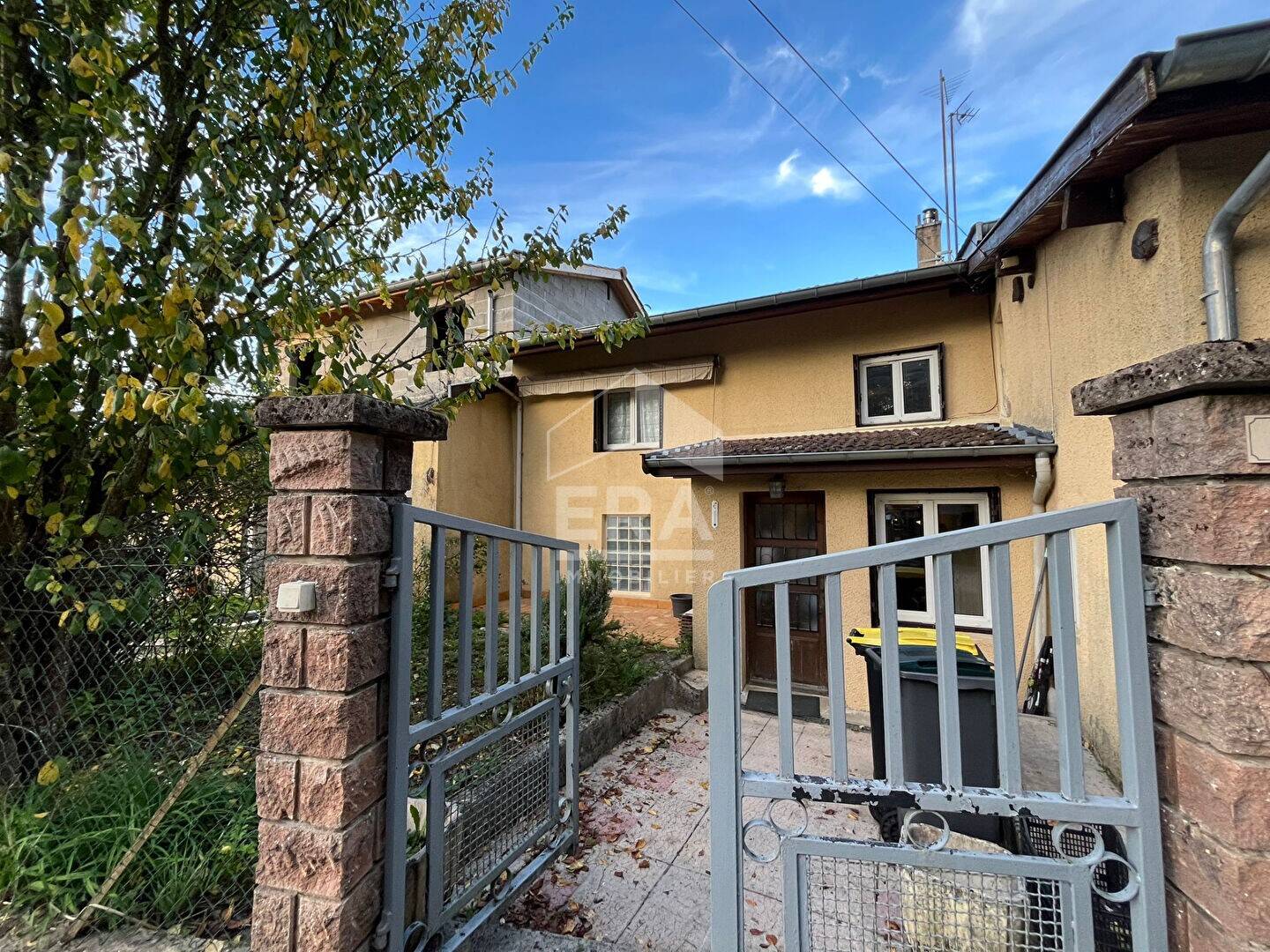 Maison à vendre, 98m², VILLIEU LOYES MOLLON