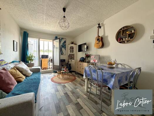 Appartement à vendre 106 500 € 2 pièces 1 chambre 35,16 m² Étage 1/2 Fradiniere-Pissot-Pege-Demoiselles Saint-Hilaire-de-Riez 85270