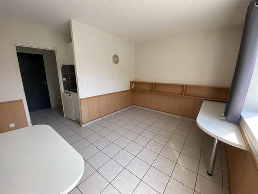Appartement à louer 320 € 1 pièce 20,4 m² Étage 1/6 Rodez 12000