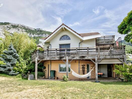 Maison à vendre 992 000 € 5 pièces 4 chambres 804 m² de terrain Collonges-sous-Salève 74160