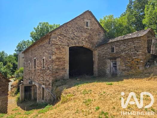 Maison à vendre 84 500 € 6 pièces 5 chambres 480 m² Curan 12410