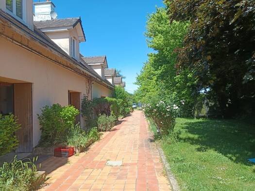 Maison à vendre 352 000 € 15 pièces 6 chambres 518 m² 3 710 m² de terrain Congé-sur-Orne 72290
