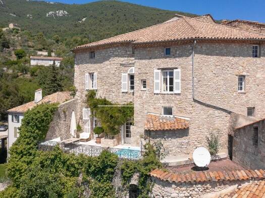 Château à vendre 1 250 000 € 7 chambres 425 m² Seillans 83440