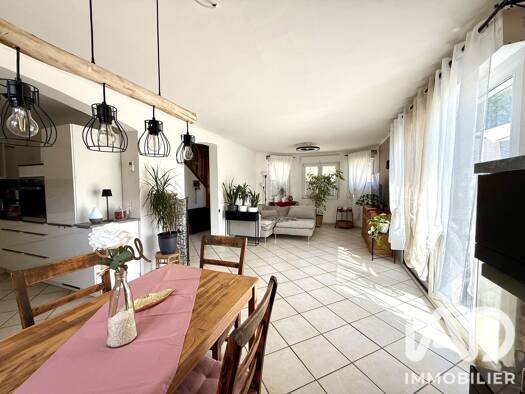 Maison à vendre 259 000 € 5 pièces 4 chambres 108 m² 670 m² de terrain Cités-Sainte Fontaine-Hochwald-Reumeaux Freyming-Merlebach 57800