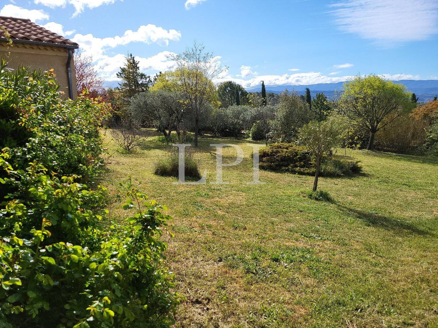 Maison à vendre, 210m², SAINT SATURNIN LES APT