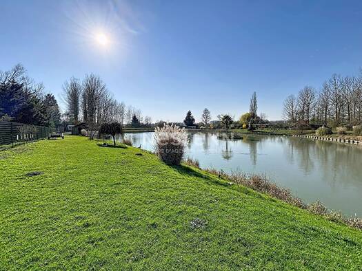 Terrain à vendre 221 000 € 8 595 m² de terrain Warlaing 59870