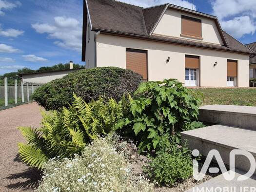 Maison à vendre 329 000 € 6 pièces 4 chambres 166 m² 730 m² de terrain Croix Blanche Nord Saint-André-les-Vergers 10120