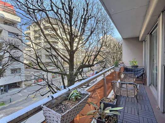 Appartement à vendre 138 000 € 1 pièce 42 m² Étage 2/7 Centre-Stade Chambéry 73000