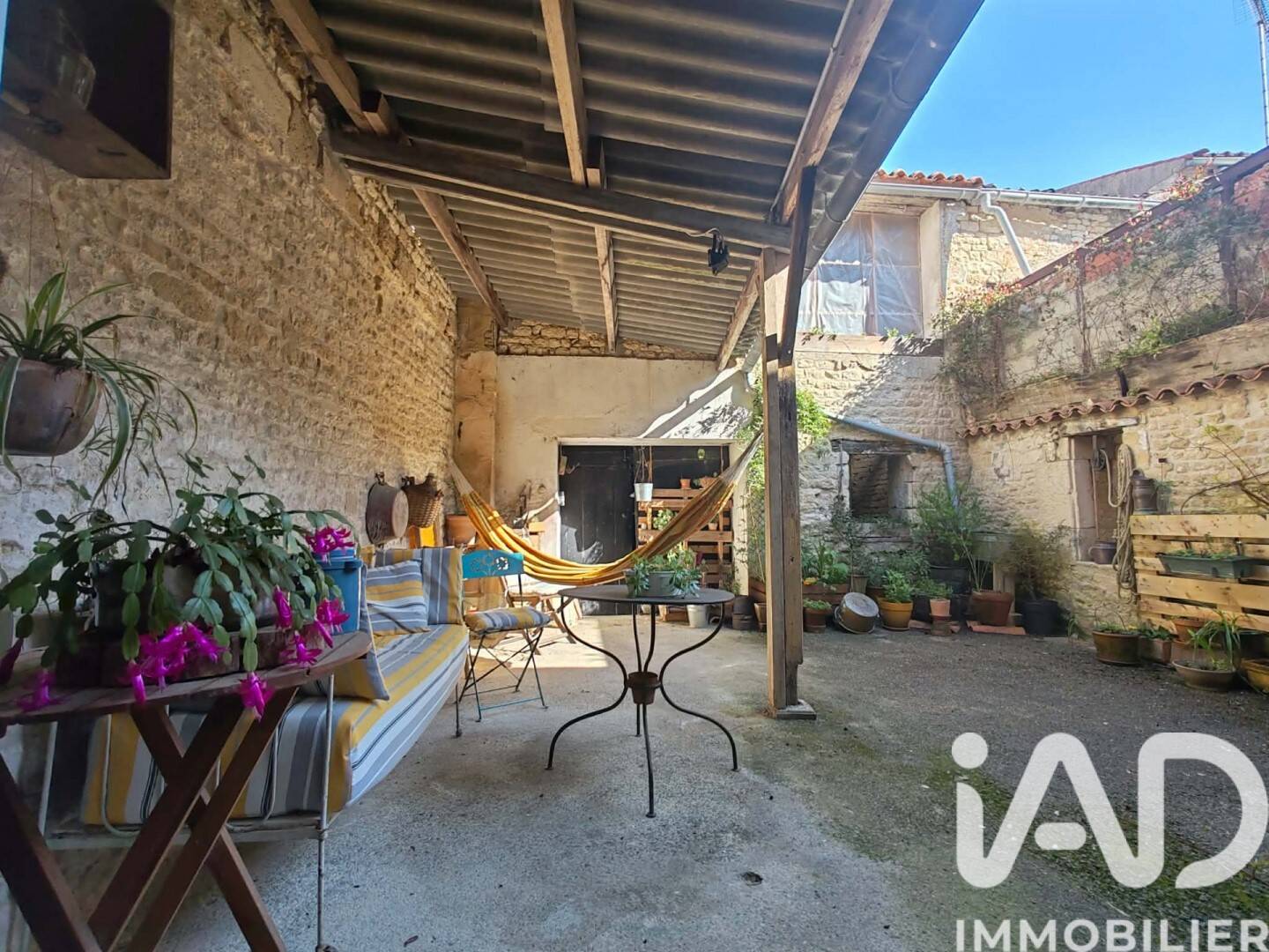 Maison à vendre, 121m², SURGERES