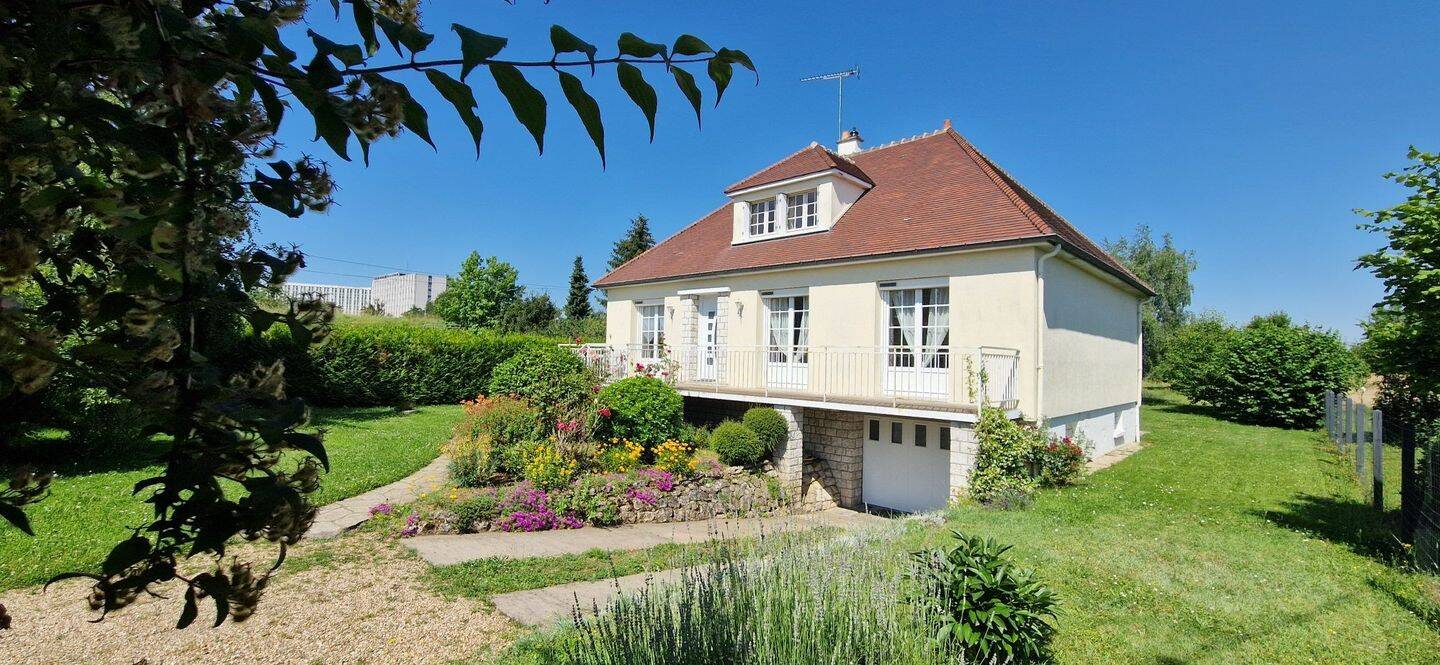 Maison à vendre, 124m², LA CHAUSSEE SAINT VICTOR