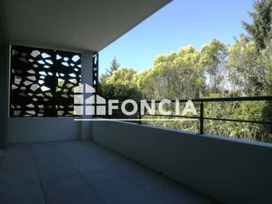 Appartement à louer 731 € 3 pièces 2 chambres 55,9 m² Étage 1/3 Synagogue-Bonaventure Avignon 84000