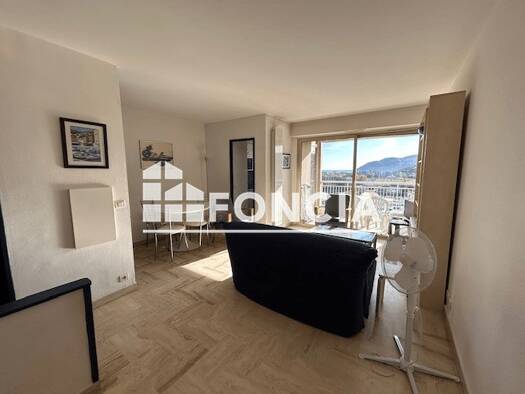 Appartement à louer 640 € 1 pièce 28,1 m² Étage 11/13 dès le 05/09/2025 Cannes Marina-La Roubine Mandelieu-la-Napoule 06210