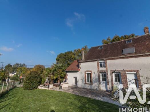Maison à vendre 189 000 € 7 pièces 4 chambres 155 m² 1 131 m² de terrain Sainte-Geneviève-des-Bois 45230