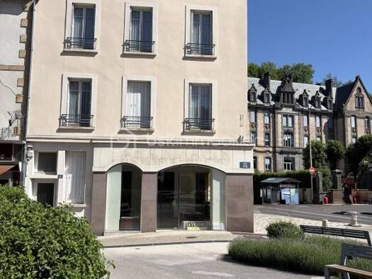 Immeuble à vendre 285 000 € 155,73 m² La Bourboule 63150