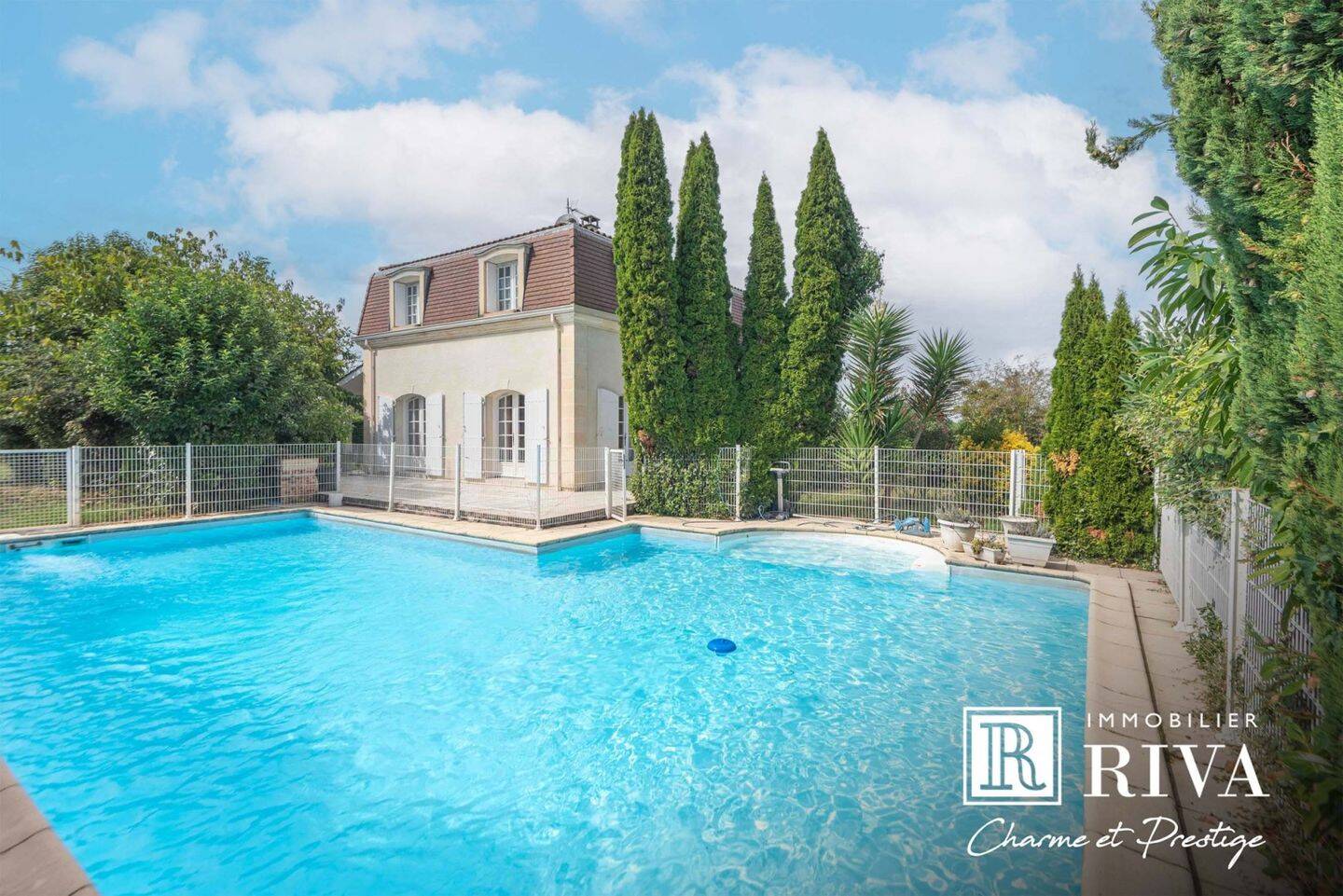 Maison à vendre, 230m², LATRESNE