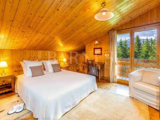 Chalet à louer 25 000 € 1 pièce 6 chambres 240 m² Courchevel 73120