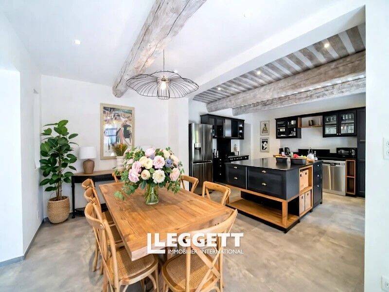 Maison à vendre, 142m², EYGALIERES
