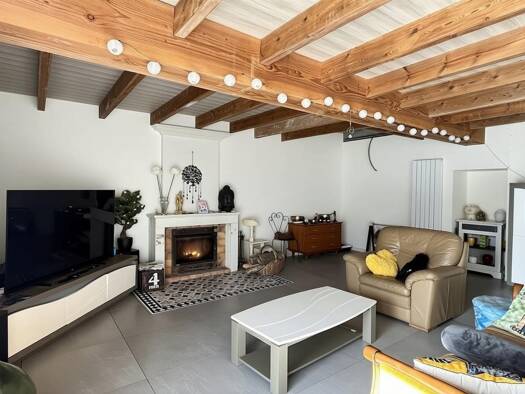 Maison de ville à vendre 468 000 € 11 pièces 7 chambres 345 m² 850 m² de terrain Nieulle-sur-Seudre 17600