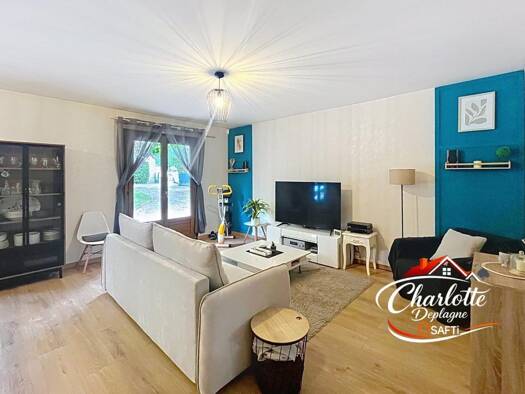 Maison à vendre 212 000 € 6 pièces 4 chambres 114 m² 8 778 m² de terrain Chancelade 24650