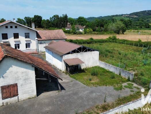 Maison à vendre 138 000 € 4 pièces 3 chambres 123 m² 2 735 m² de terrain Lespielle 64350