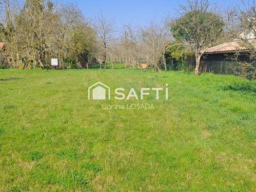 Terrain constructible à vendre 69 000 € 1 260 m² de terrain Péault 85320