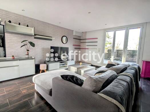 Appartement à vendre 298 000 € 4 pièces 3 chambres 85 m² Étage 1/2 Bois de la Grange-Village de Lognes Lognes 77185