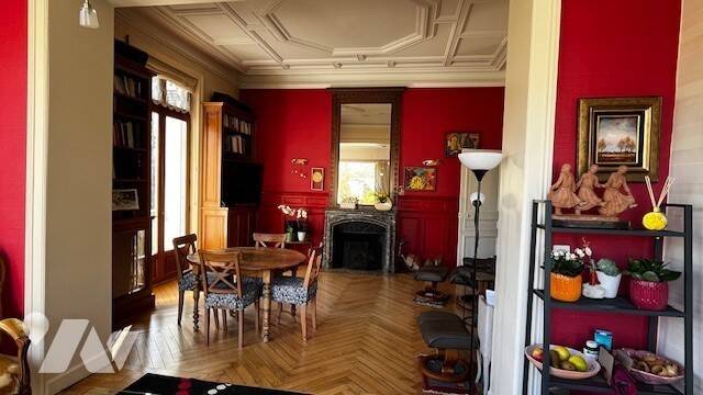 Maison à vendre, 210m², SAINT ETIENNE DE CHIGNY