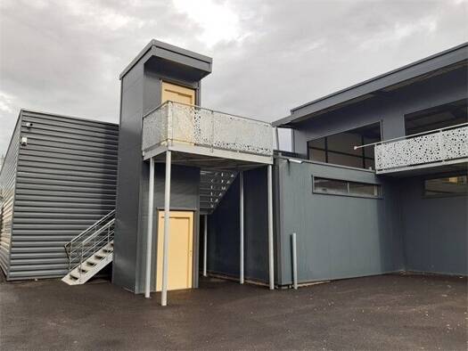 Local commercial à louer 4 089 € 580 m² de surface de vente Bruèges Alès 30100