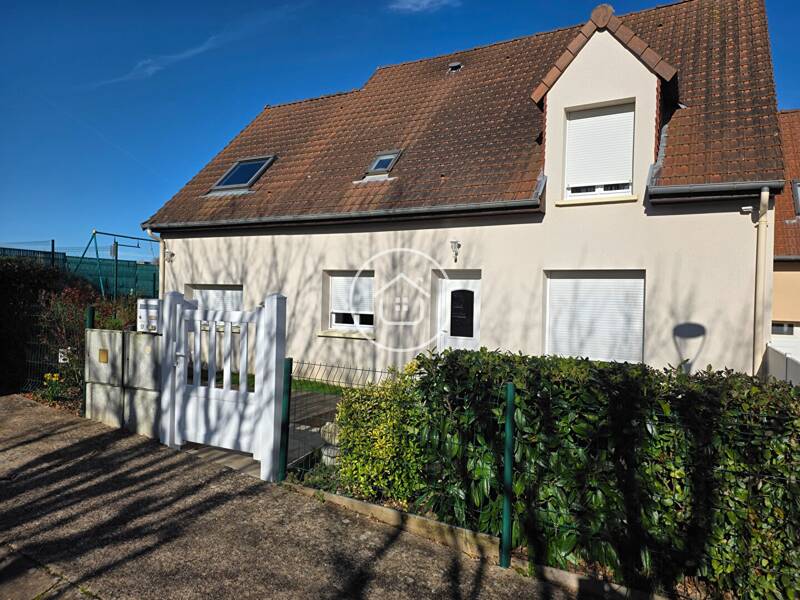 Maison à vendre, 121m², LA CHAUSSEE SAINT VICTOR
