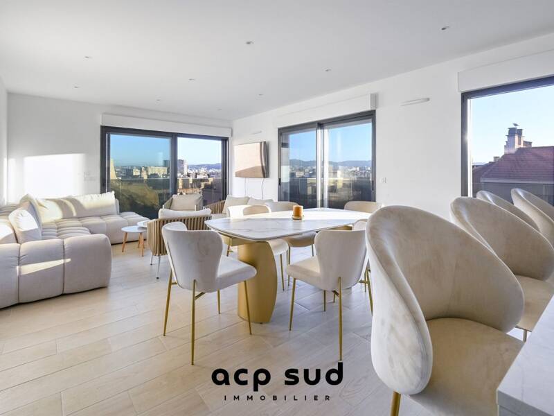 Maison à louer, 104m², MARSEILLE 7E