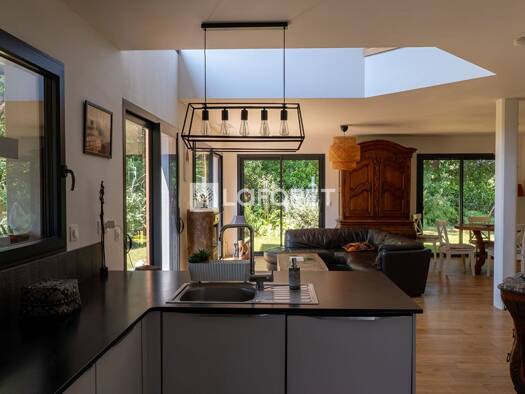 Maison à vendre 927 000 € 6 pièces 3 chambres 118 m² 545 m² de terrain Butte Aux Cailles-Refuge-Montbrun Anglet 64600