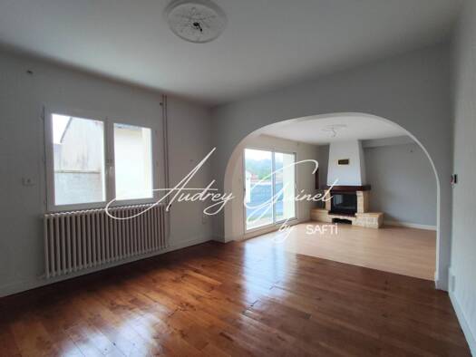 Maison à vendre 141 000 € 6 pièces 3 chambres 109 m² 503 m² de terrain Valence en Poitou 86700