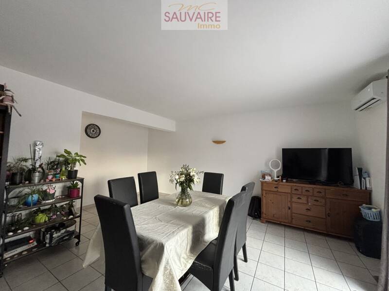 Maison à louer, 104m², SAINT LAURENT DE LA SALANQUE