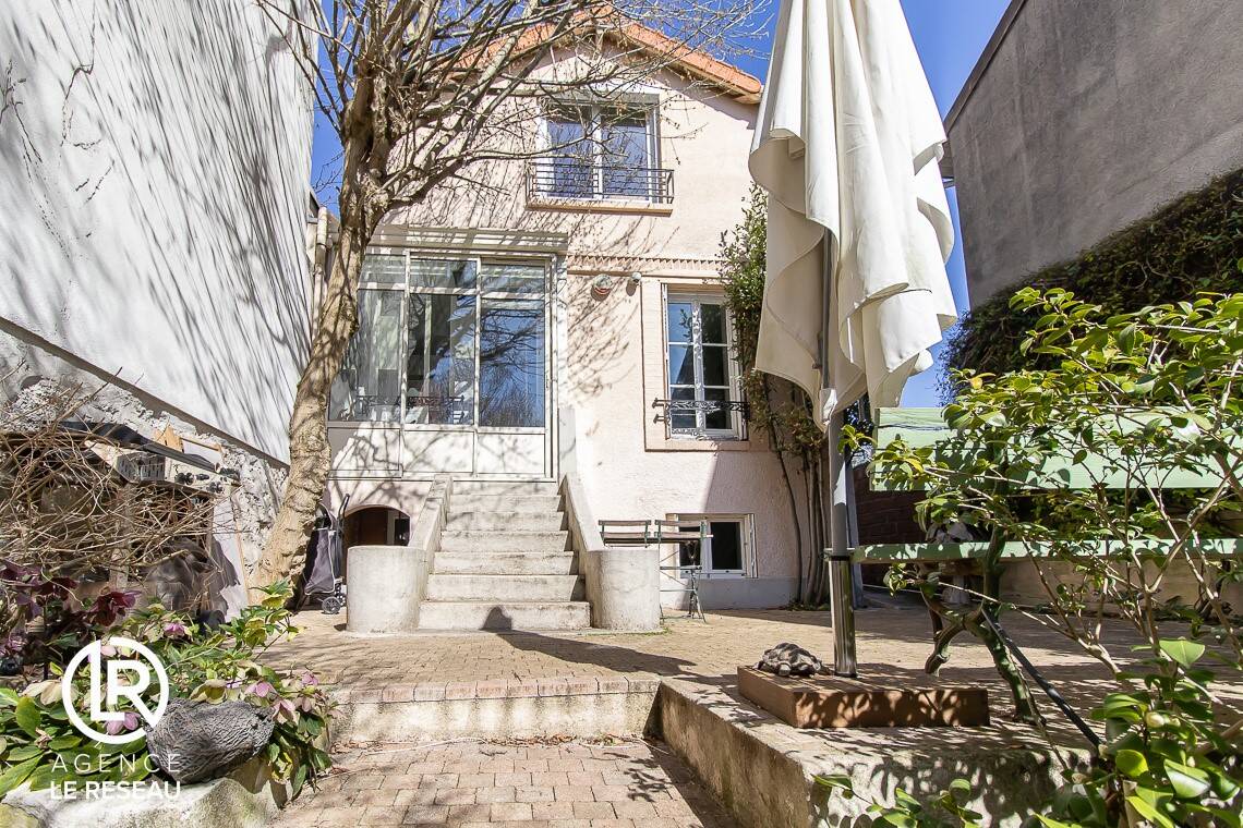 Maison à vendre, 140m², SURESNES