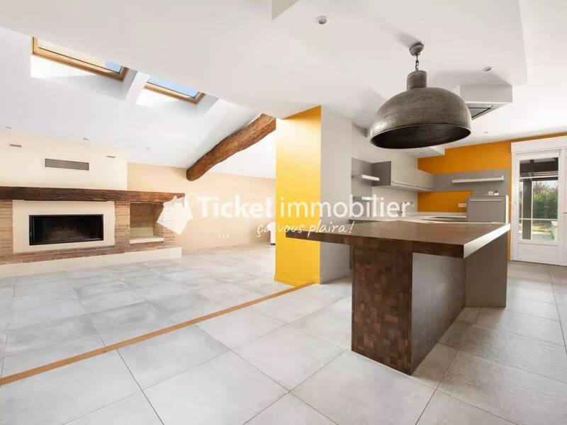 Maison à vendre, 288m², LE BURGAUD