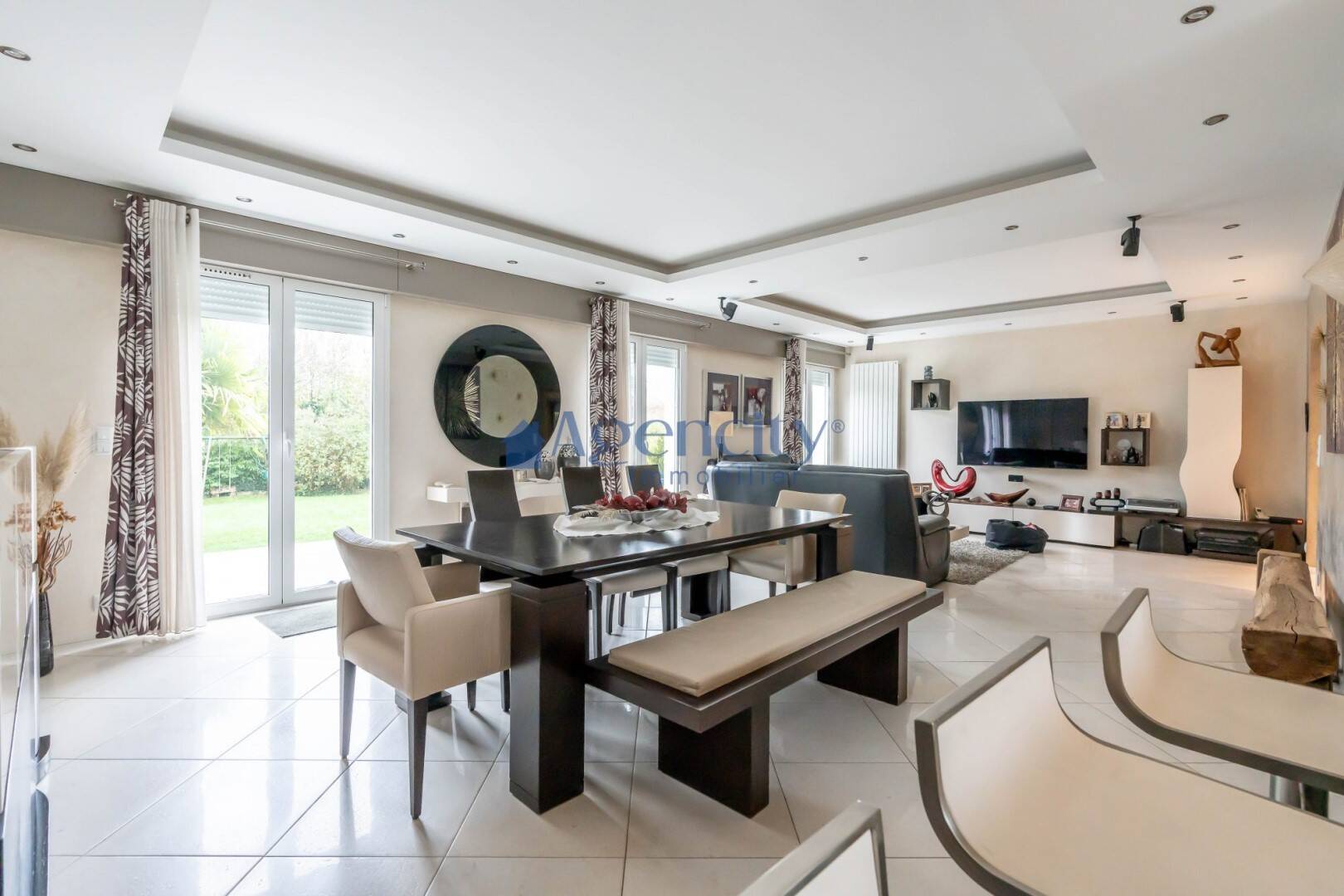 Maison à vendre, 214m², ROISSY EN BRIE