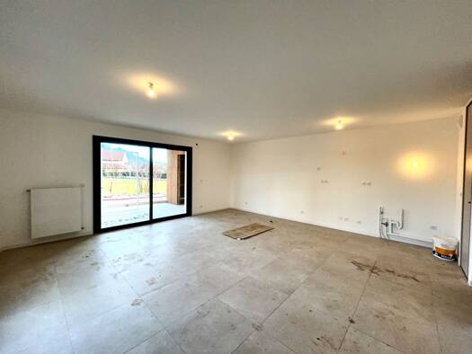 Appartement à vendre - Première occupation 215 000 € 2 pièces 1 chambre 48 m² RDC/2 Viuz-en-Sallaz 74250