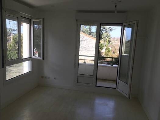 Studio à louer 349 € 1 pièce 22,6 m² RDC Poitiers 86000