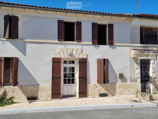 Maison à vendre 90 100 € 5 pièces 3 chambres 99 m² 221 m² de terrain Jonzac 17500
